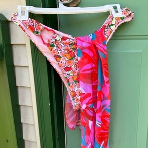 Blackbough Swim Thea Bikini Bottoms Berry Cherry Large + Sarong Tropical Tango